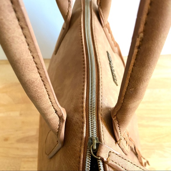 Kenneth Cole Reaction Tan Vegan Leather Satchel Handbag - Picture 9 of 11